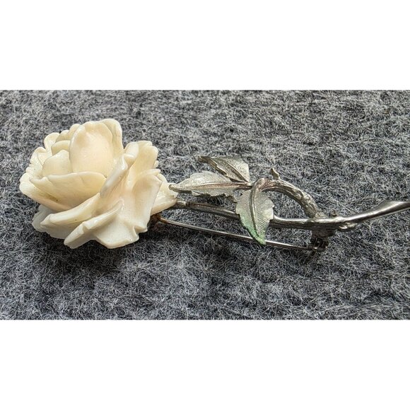 Vintage Lisa Silver Tone Ivory Rose Brooch Pin Floral Leaf Design Elegant - Picture 3 of 5